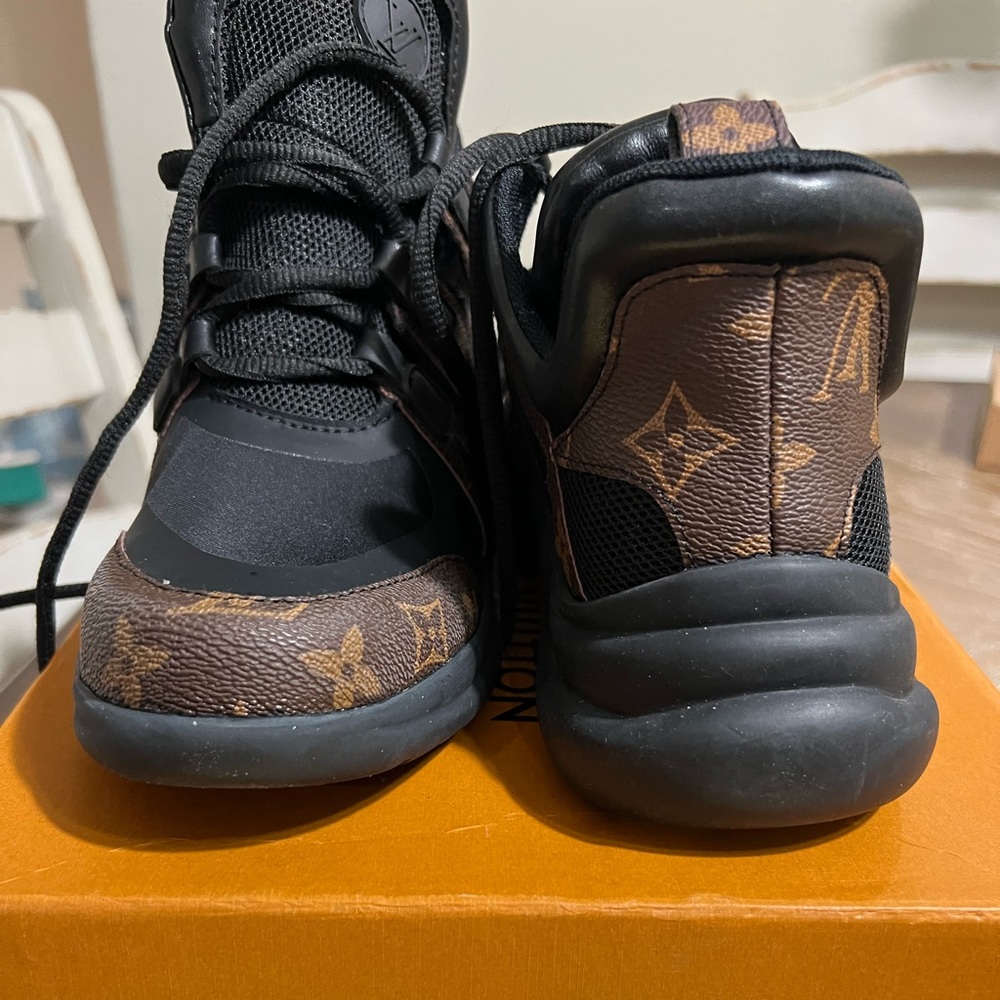 Sneakers, brand new